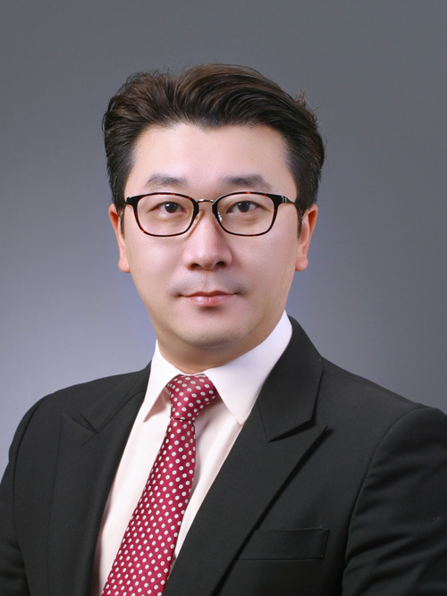 이영우 조교수 사진